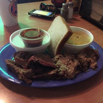 Sparkys BBQ and Espresso - 1/2 lb plate - Burgers Near Me - Hatch, New Mexico