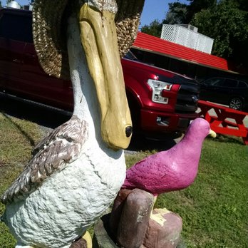 Litchfield Restaurant - Mascots out front - Diners Near Me - Pawleys Island, South Carolina