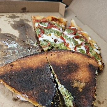 Pieology Pizzeria Apple Valley, CA - Pizza Near Me - Apple Valley, California