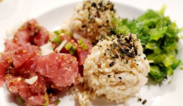 Umekes Fish Market Bar & Grill by null