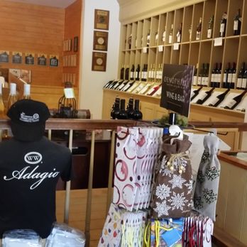 The Williamsburg Winery - Gift shop - Hotels Near Me - Williamsburg, Virginia