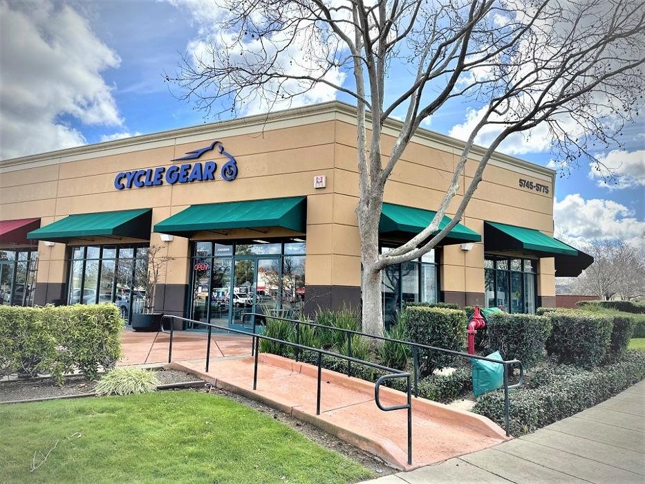 CYCLE GEAR Updated July 2024 13 Photos & 72 Reviews 5745 Johnson