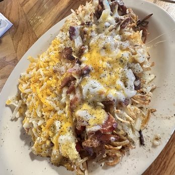 Cope's Knotty Pine Cafe - Denver omlete with Lonnie's Hash Browns - Breakfast & Brunch Near Me - Bakersfield, California