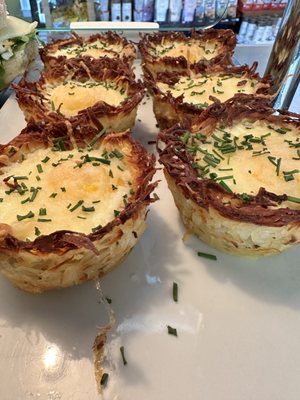 Dot’s Market by null