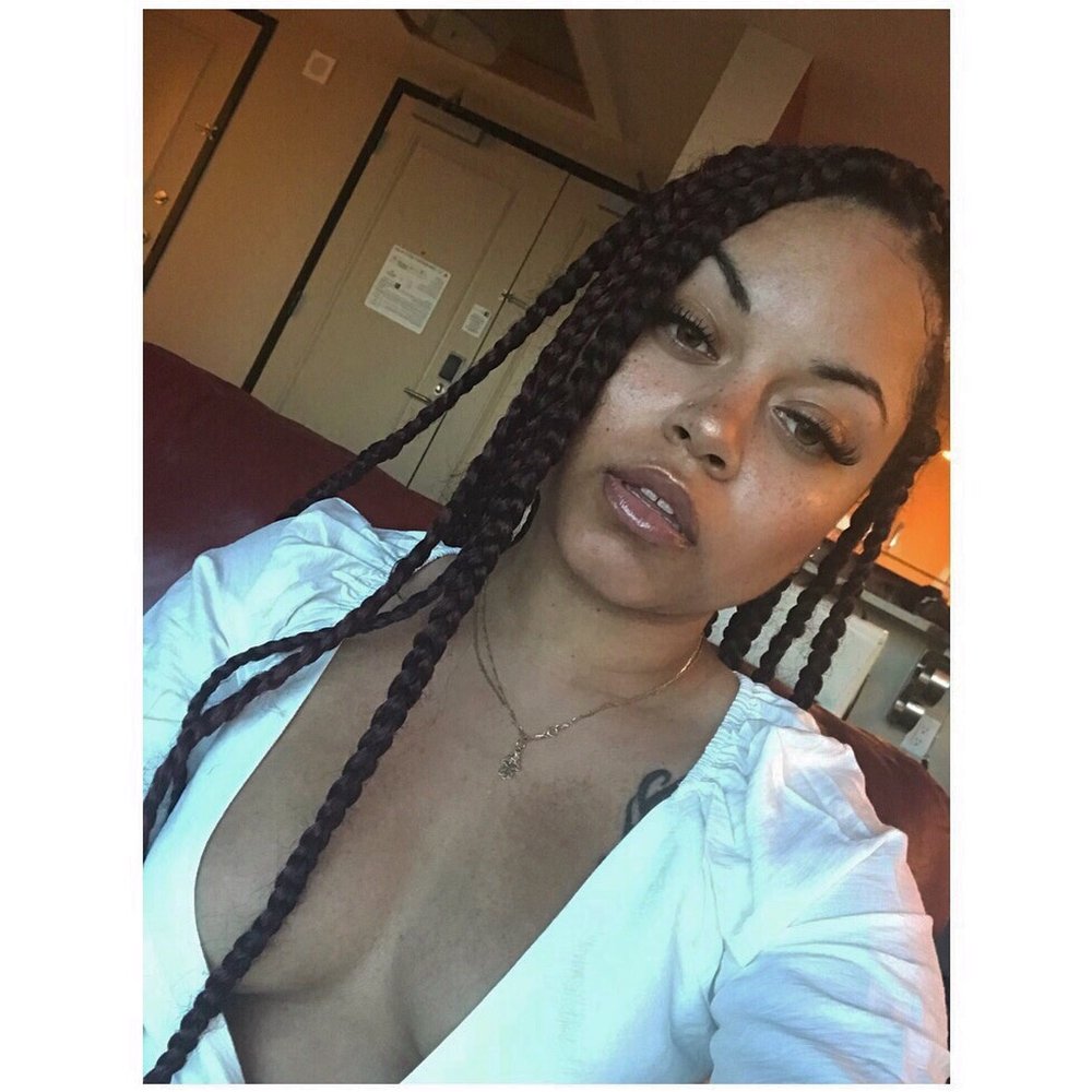 Lashes On Fleek - Eyelash Service Near Me - Glendale, California