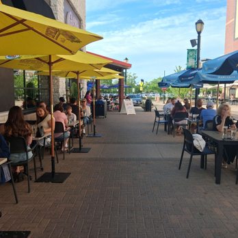 Chi Chi's - Outside patio - Mexican Near Me - St Louis Park, Minnesota Chi Chi's - Outside patio - Mexican Near Me - St Louis Park, Minnesota