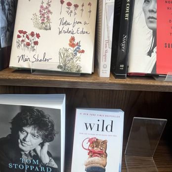 Bibliophile - Bookstores Near Me - Montreal, Quebec Bibliophile - Bookstores Near Me - Montreal, Quebec