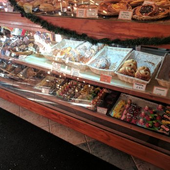Les Co'Pains d'Abord - Bakeries Near Me - Montreal, Quebec