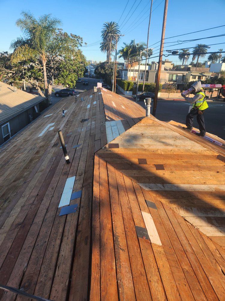 Slide of Gambit Insulation & Roofing