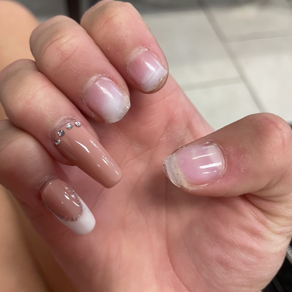 Allure Nails & Spa - Nail Salons Near Me - West Lake Hills, Texas