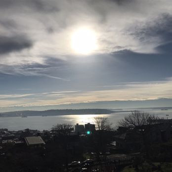 Kerry Park - Parks Near Me - Seattle, Washington