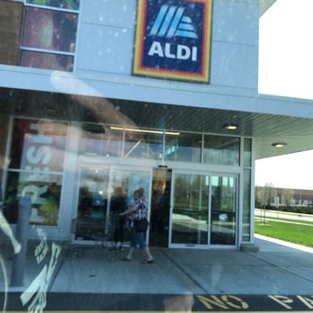 ALDI - Newest ALDI's in our area. It's super clean, well organized and great quality products. Definitely recommend - Grocery Near Me - Chesterfield, Michigan