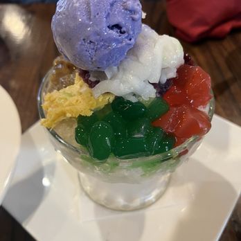 Kubo - Halo-Halo - Filipino Near Me - Chicago, Illinois