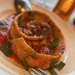Water & Wine - Caprese pasta