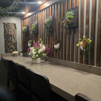Veranda Kitchen & Bar - Indoor seating - Vietnamese Near Me - Coral Springs, Florida Veranda Kitchen & Bar - Indoor seating - Vietnamese Near Me - Coral Springs, Florida