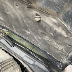 Pennzoil 10 Minute Oil Change - Oil cap embedded in my hood