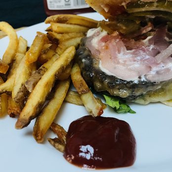 Duke's Counter - Proper Burger - Burgers Near Me - Washington, DC, District of Columbia Duke's Counter - Proper Burger - Burgers Near Me - Washington, DC, District of Columbia