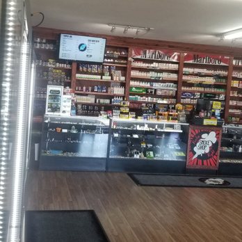 Feelin Right Smoke Shop - Updated and very clean. - Tobacco Shops Near Me - Westminster, California