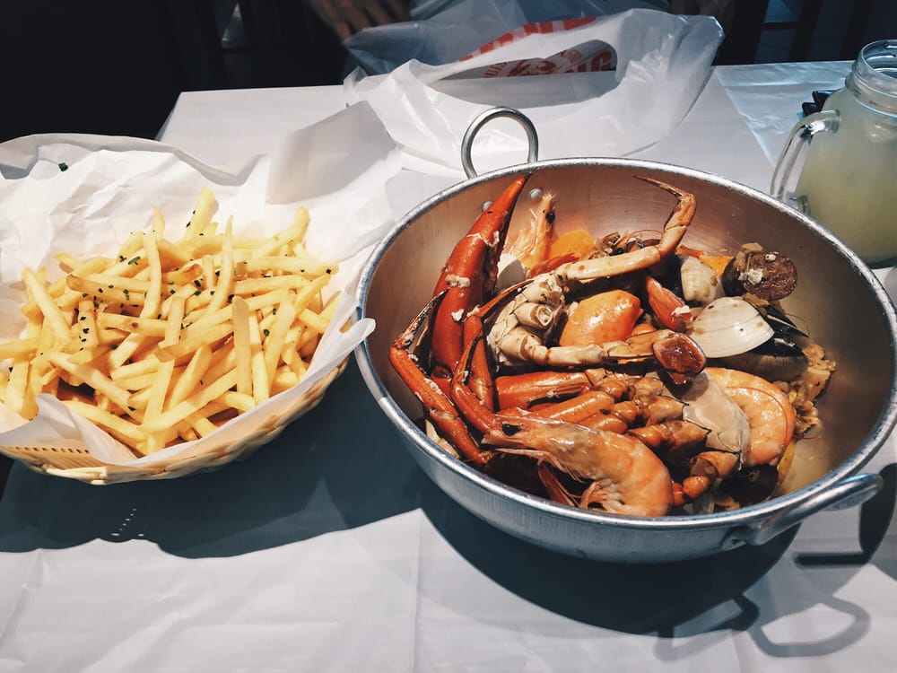 DANCING CRAB Updated August 2024 59 Photos & 13 Reviews The