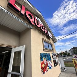 Covello Liquor & Bar