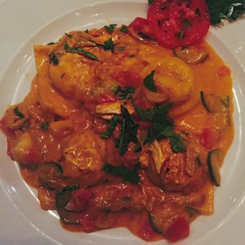Il Gabbiano - Lobster ravioli delicious - Italian Near Me - Miami, Florida Il Gabbiano - Lobster ravioli delicious - Italian Near Me - Miami, Florida