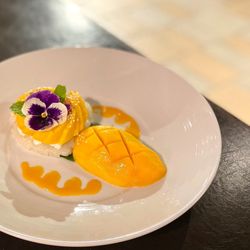 Noi Thai Cuisine - Mango sticky rice