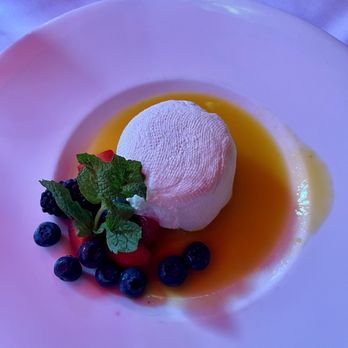 Washington Inn & Wine Bar - New American Near Me - Cape May, New Jersey