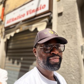 All'Antico Vinaio - In line outside - Sandwiches Near Me - Florence, FI