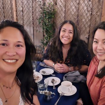 Vino Locale - Girls Nite - Wine Bars Near Me - Palo Alto, California