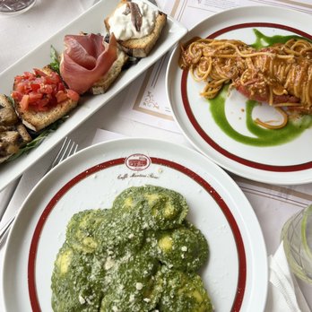 Gran Caffe Rossi Martini - appetizer, pesto ravioli, lobster spaghetti - Cafes Near Me - Rome, RM