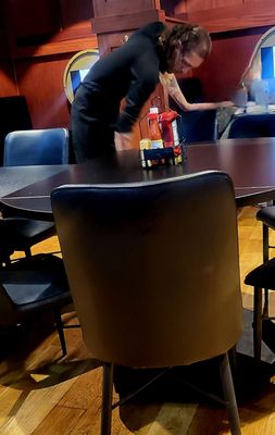 T'S BRUNCH BAR CUMBERLAND MALL by null