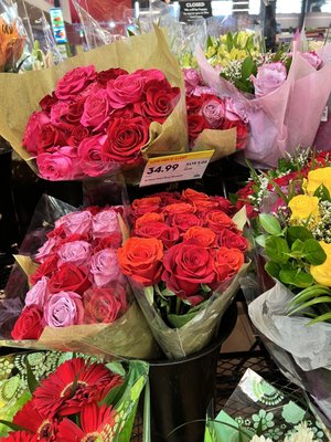 LONGOS - Updated March 2026 - 34 Photos & 25 Reviews - 9306 Bathurst ...