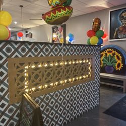 El Patrón Mexican Grill - The entrance is very well kept!