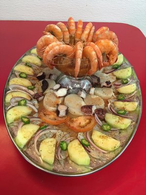 Luizon Mariscos y Sushi by null