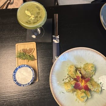 Oiza - Sushi Bars Near Me - Fresno, California Oiza - Sushi Bars Near Me - Fresno, California