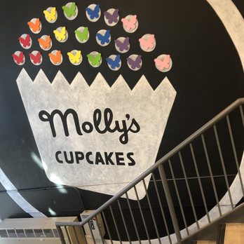 Molly's Cupcakes - The entrance (photo op) - Cupcakes Near Me - Chicago, Illinois