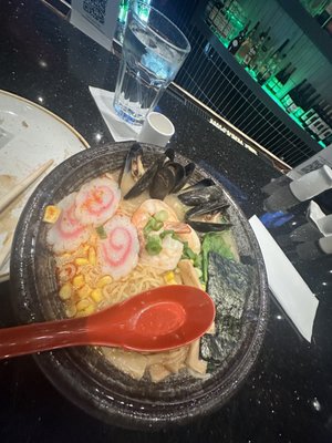 YōKi Japanese Restaurant & Bar - Ramen & Sushi Place by null