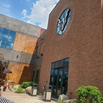 Stone Brewing Tap Room - Richmond - The huge building! - Beer Gardens Near Me - Richmond, Virginia Stone Brewing Tap Room - Richmond - The huge building! - Beer Gardens Near Me - Richmond, Virginia