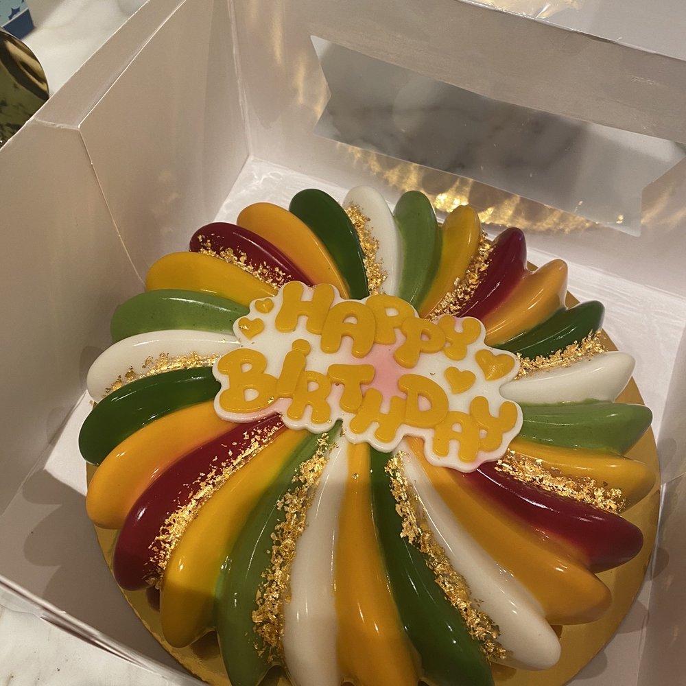 Mishka - Gorgeous birthday cake - Pet Stores Near Me - San Francisco, California