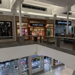 Yankee Candle - Yankee Candle is located to the left of Exotic Jewelry