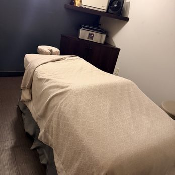 Massage Heights - Massage Near Me - Lee's Summit, Missouri Massage Heights - Massage Near Me - Lee's Summit, Missouri
