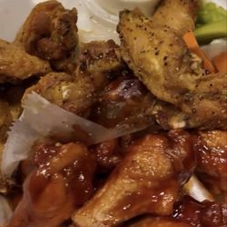 Gourmet Cafe & Subs - Bbq and lemon pepper wings