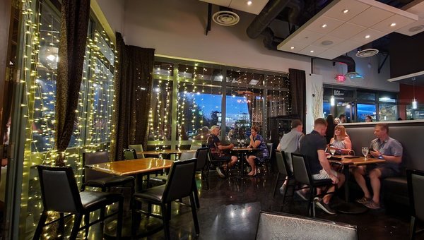 Vogue Bistro by null