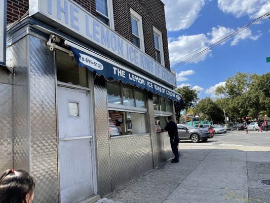 Benfaremo- The Lemon Ice King Of Corona by null