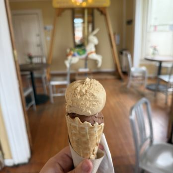 Arcata Scoop - Ice Cream & Frozen Yogurt Near Me - Arcata, California