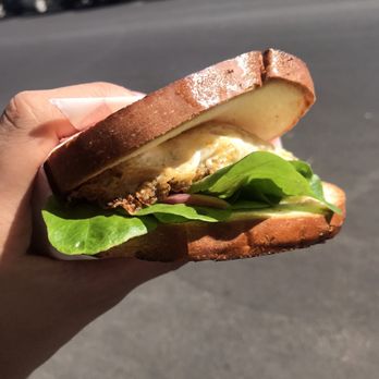 Dad's Luncheonette - Hamburger sandwich - New American Near Me - Half Moon Bay, California Dad's Luncheonette - Hamburger sandwich - New American Near Me - Half Moon Bay, California