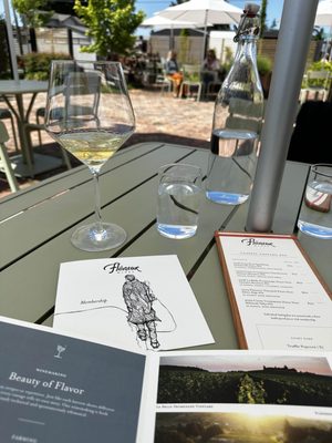 Flâneur Wines by null