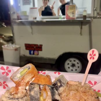 Crusin Sushi - San Antonio & Houston Roll w yummy rice - Food Trucks Near Me