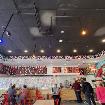 Dave's Hot Chicken - Chicken Shop Near Me - Burbank, California