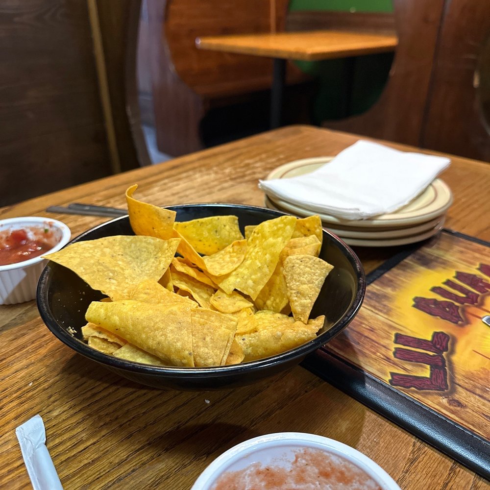 Lil Burro - Chips and salsa - Mexican Near Me - Bellevue, Nebraska Lil Burro - Chips and salsa - Mexican Near Me - Bellevue, Nebraska